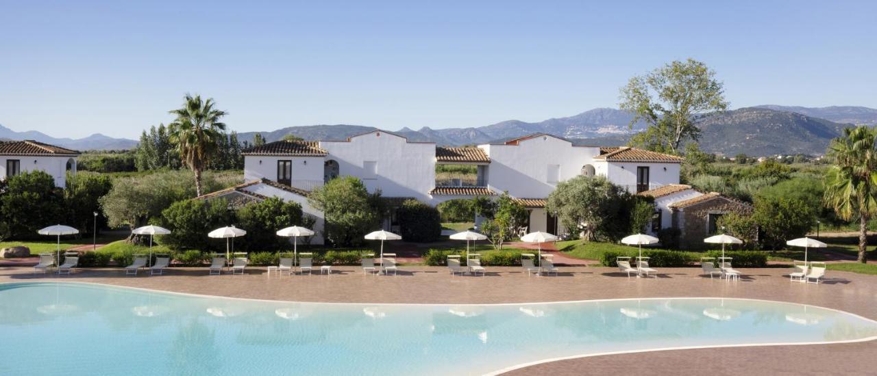 Marina Torre Navarrese Resort Санта Мария Наварезе Екстериор снимка